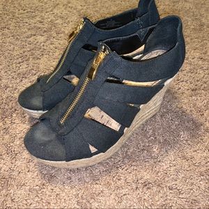 Wedge sandals